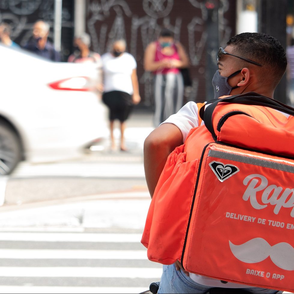 Big Bang Riders — App per la community motociclistica: itinerari, raduni, gallery.